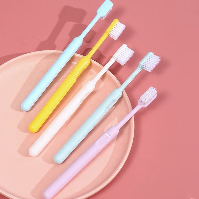 Premium Adult Slim Toothbrush with Soft Bristles Wide Head and PP Handle Single Pack and Wholesale Options for Household Use